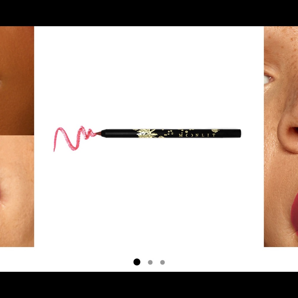 LUNE NO. 49 | KORE
Red softened by purple undertones, this mid-tone mauve